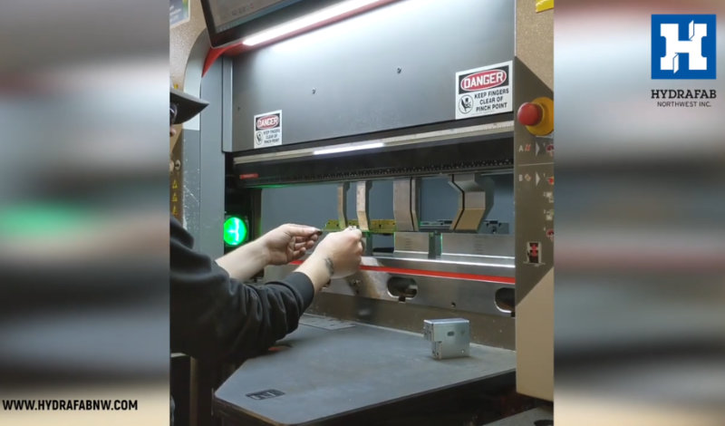 CNC Press Brake (video)